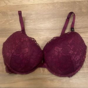 NWT Victoria’s Secret very sexy push up bra